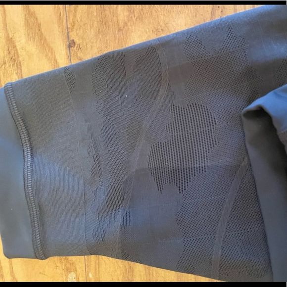 Lululemon Sheer Will Camo tights leggings 28” - Picture 4 of 11